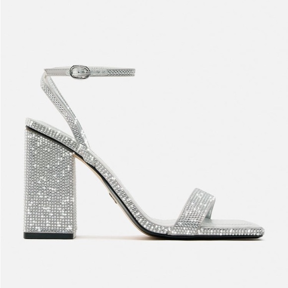 はる METALLIC EFFECT HIGH-HEEL SANDALS - Silver | ZARA United States